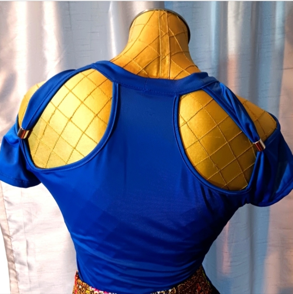 Beautiful Bundle Tops - Picture 5 of 7